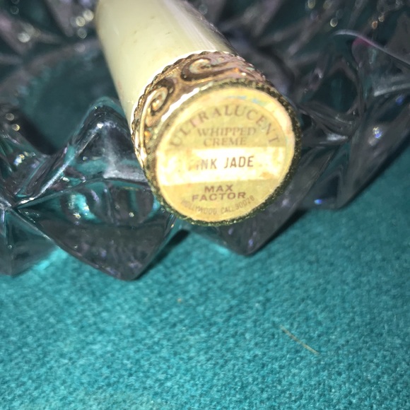 Max Factor Lipstick Ultralucent Whipped PINK JADE - Picture 4 of 5